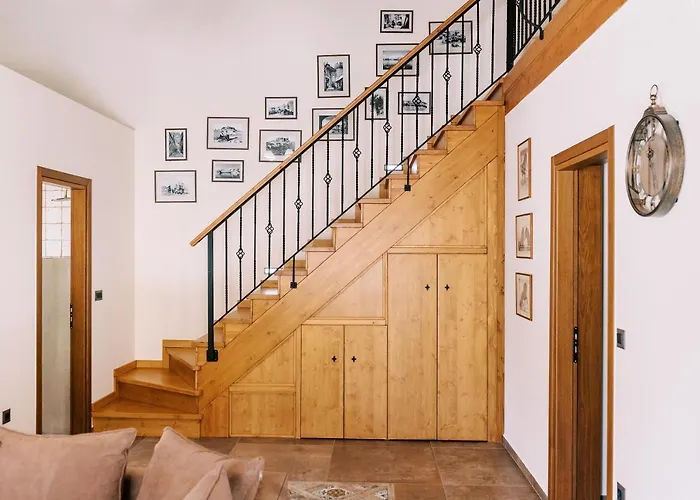 וילה Stavlos Luxury Stone House יאליסוס