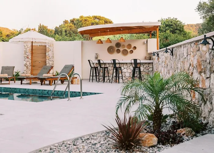 וילה Stavlos Luxury Stone House *