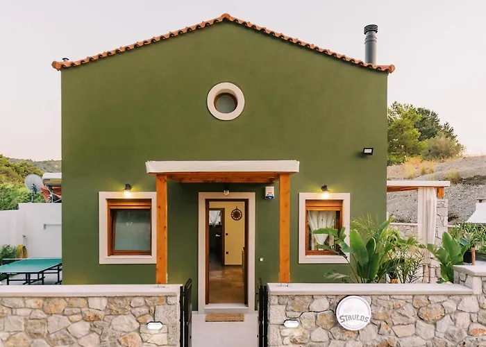 Stavlos Luxury Stone House יאליסוס