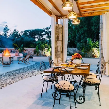 Villa Stavlos Luxury Stone House Jaliszósz